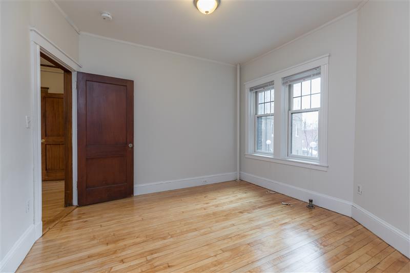 5 Linnaean St, Neighborhood Nine