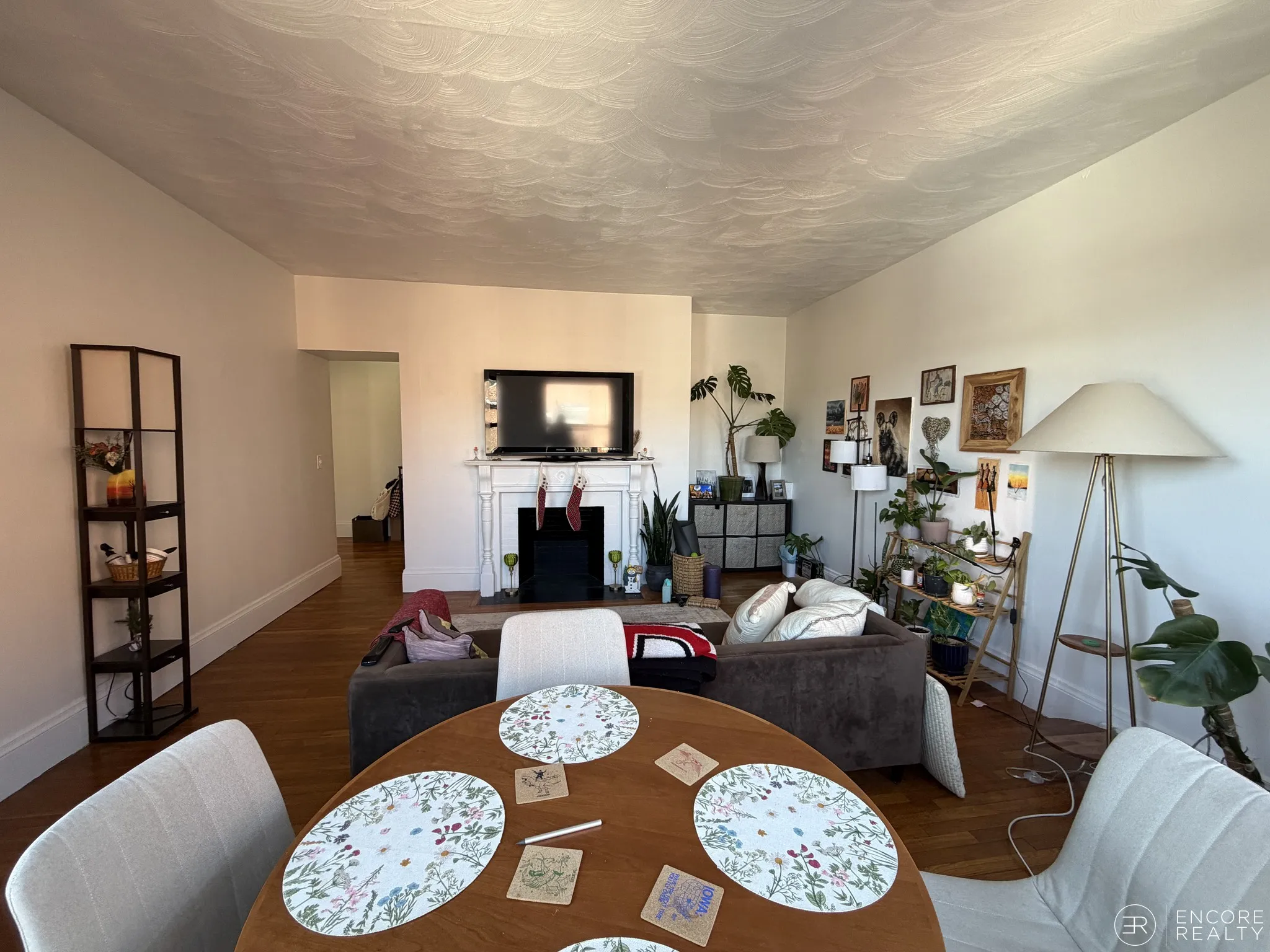 16 Davis Ave, Emerson Gardens