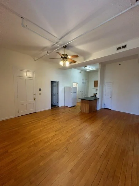 23 Grove, Spencer