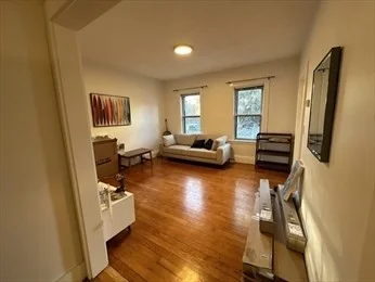 25 Lee St, Jamaica Plain