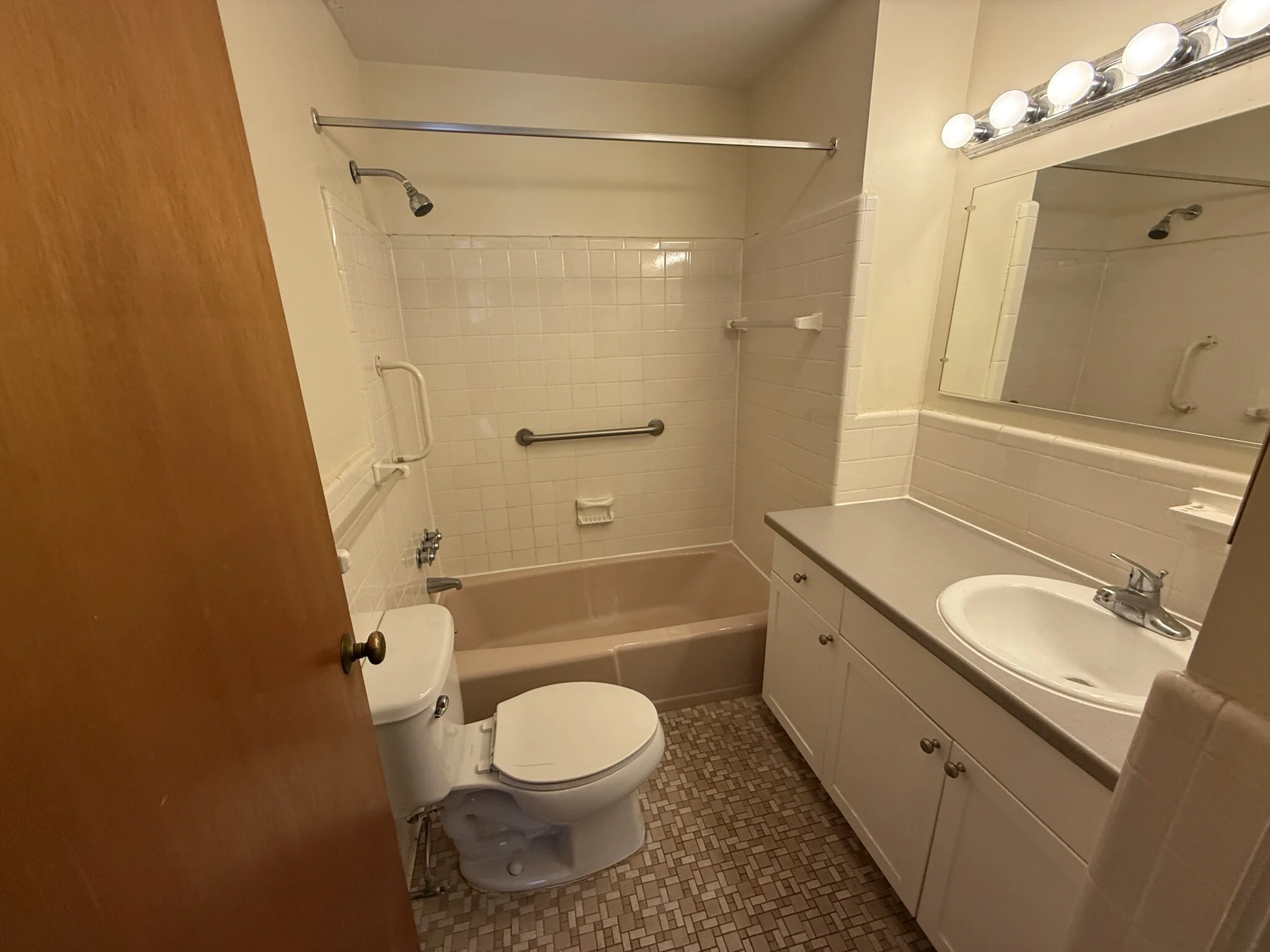 31 Captain Parker Arms, Lexington