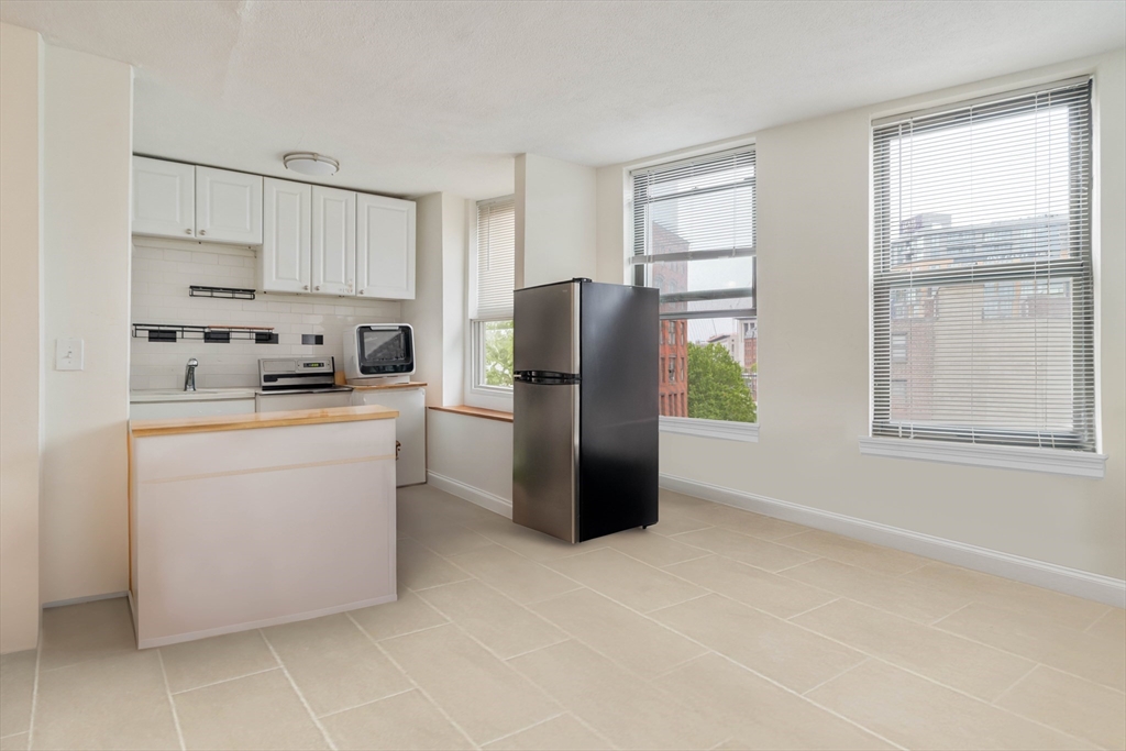 5 N Margin St, North End