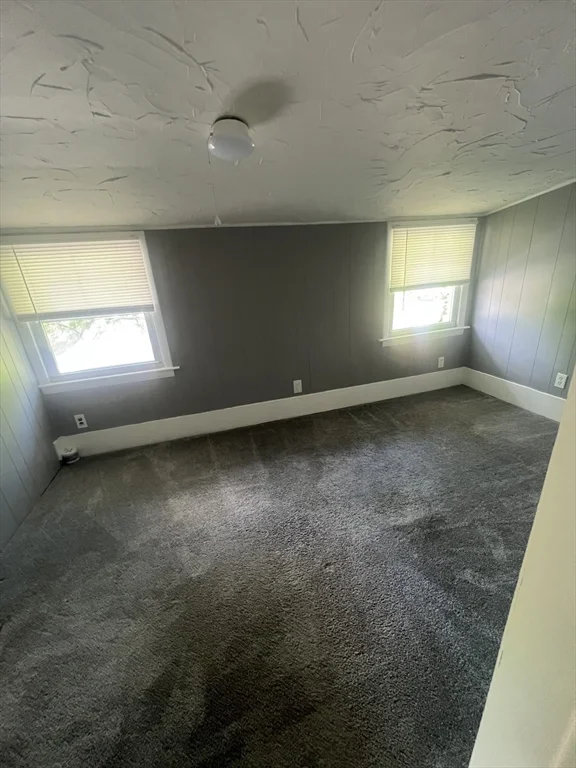 303 Lake Ave N, Worcester