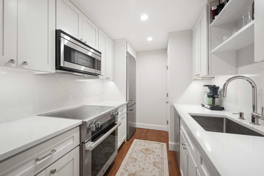 403 Marlborough St, Back Bay