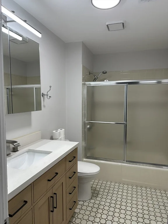 1757 Beacon St, Brookline