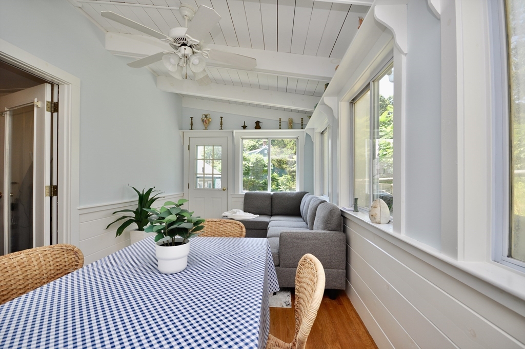 28 Cochituate Rd, Priscilla Beach