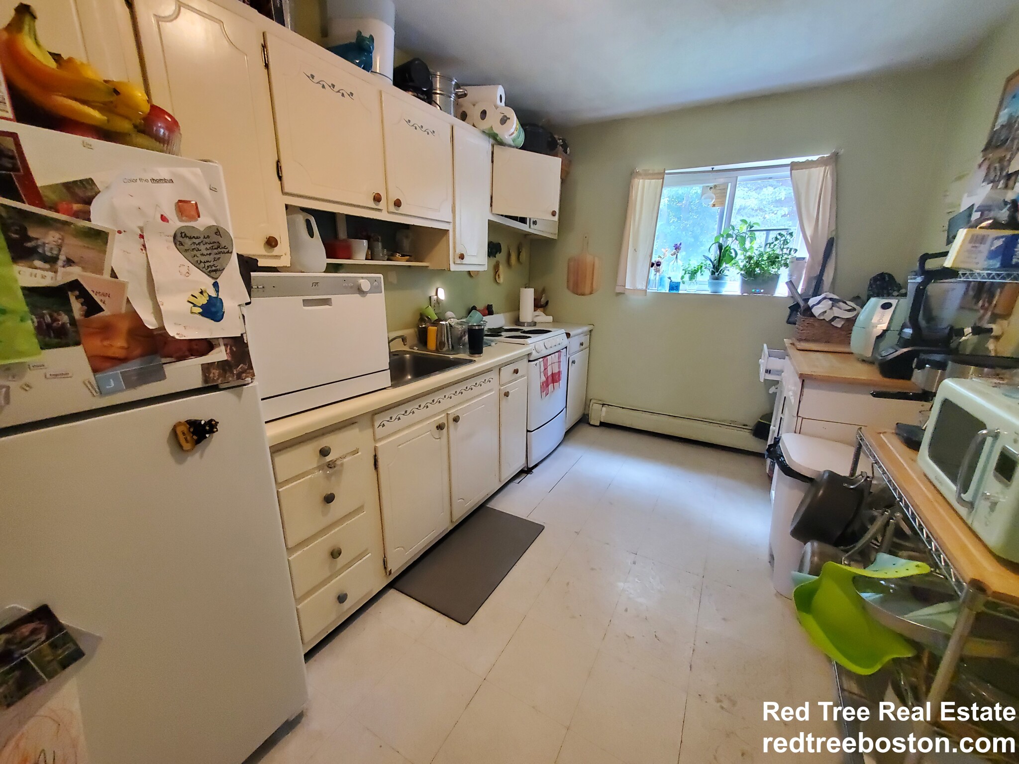 35 Westgate Rd, Chestnut Hill