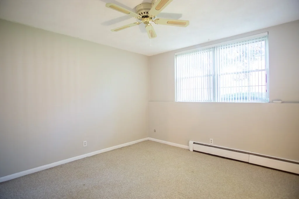 3 Tara Dr, Weymouth