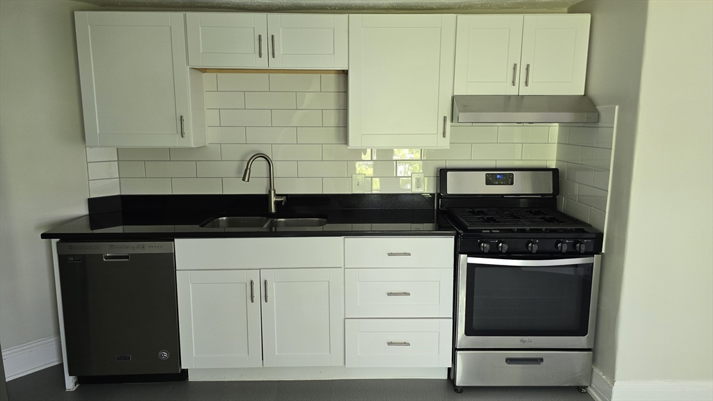 33 Ashfield, Roslindale