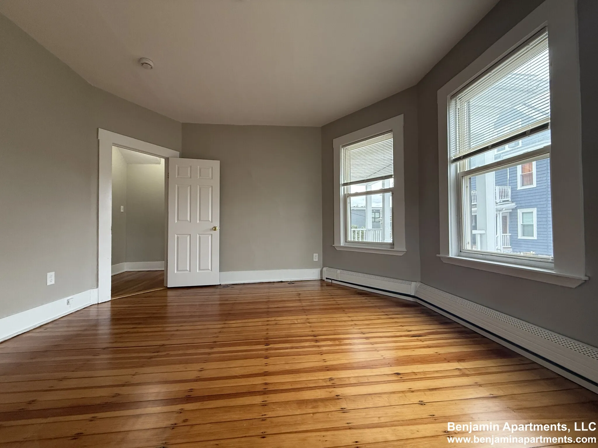 6 Bowdoin Park, Dorchester