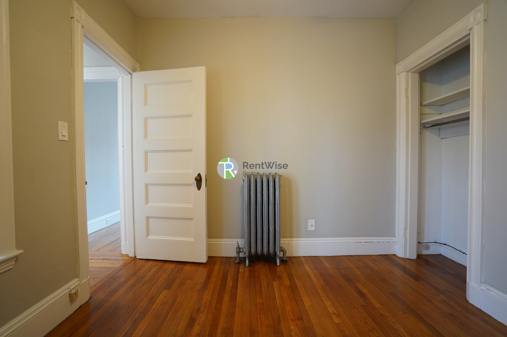 900 Massachusetts Ave, Riverside