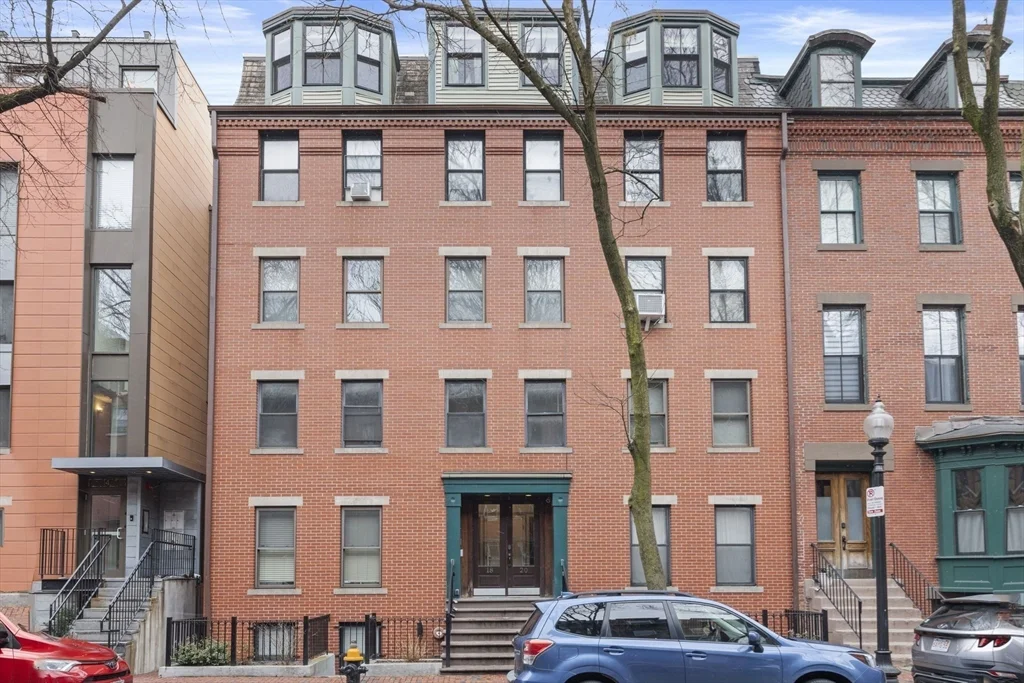 18 East Springfield St, Harrison Lenox