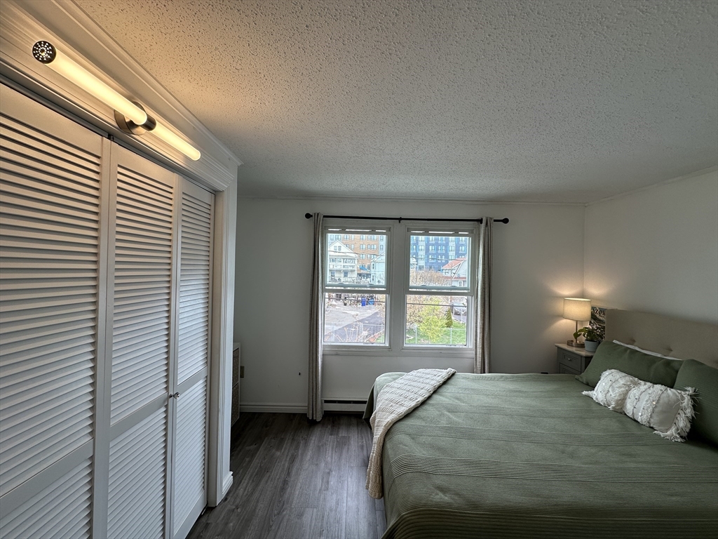 250 Congress Ave, Chelsea