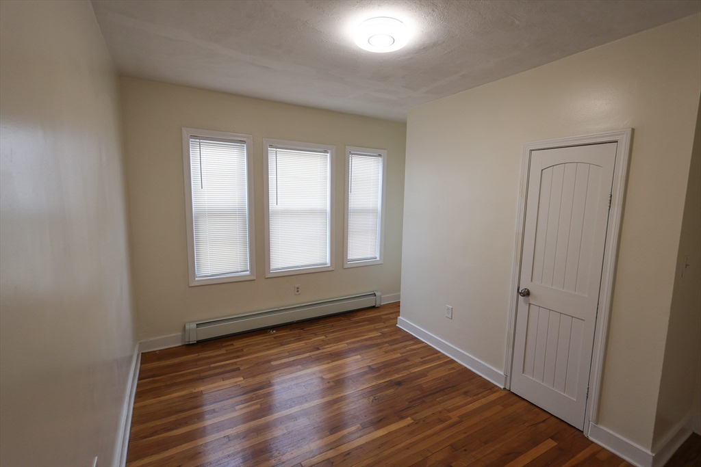 27 Fessenden St, Mattapan