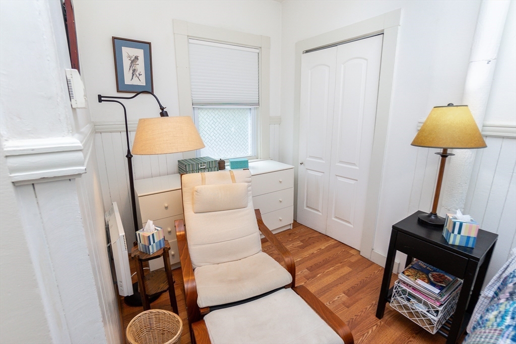 101 Central Ave, Newtonville