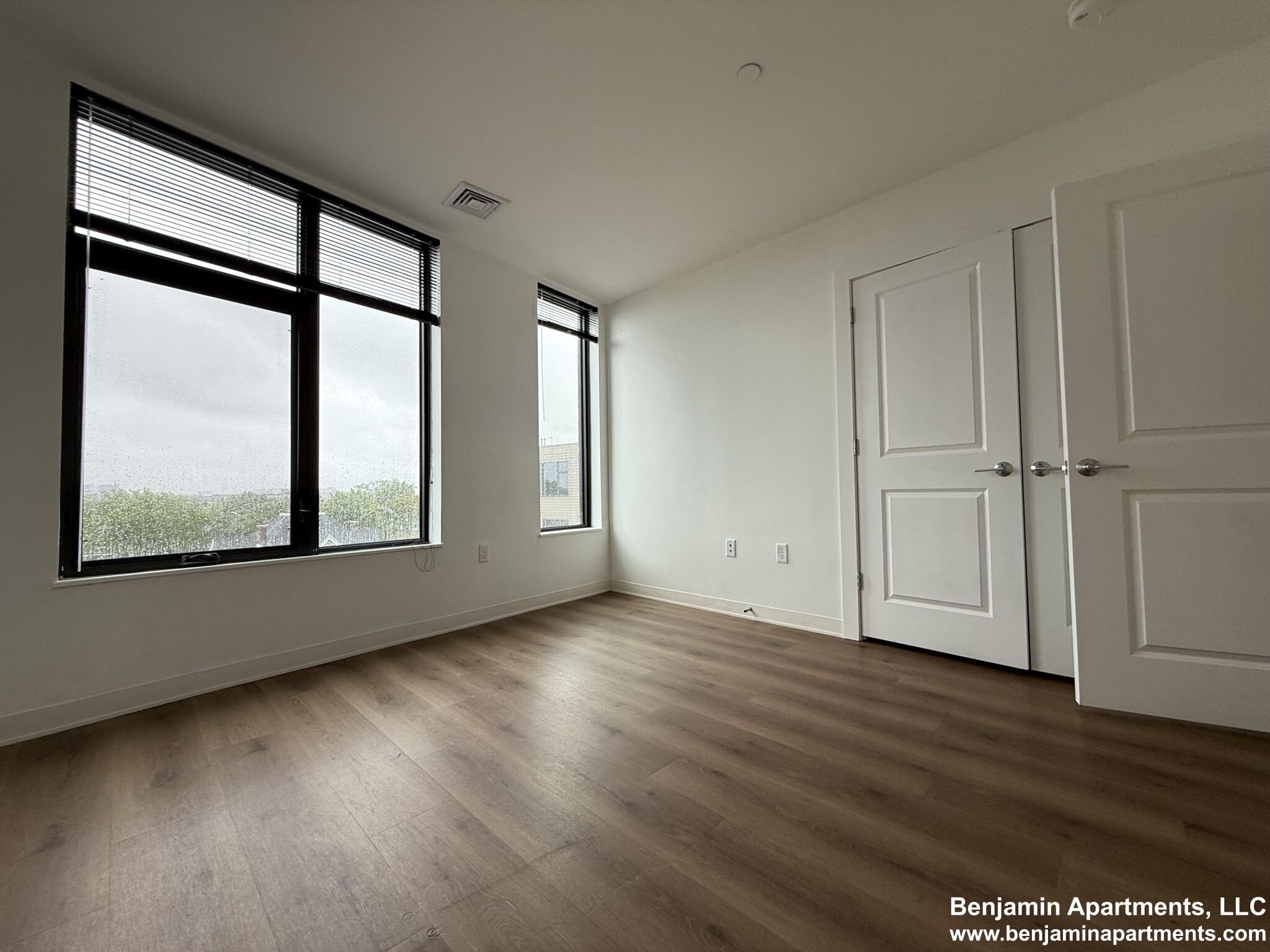 89 Brighton Ave, Allston