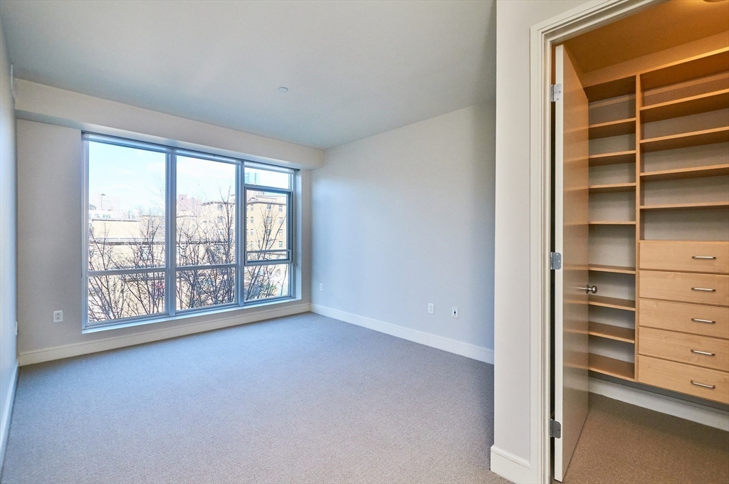 700 Harrison Ave, South End