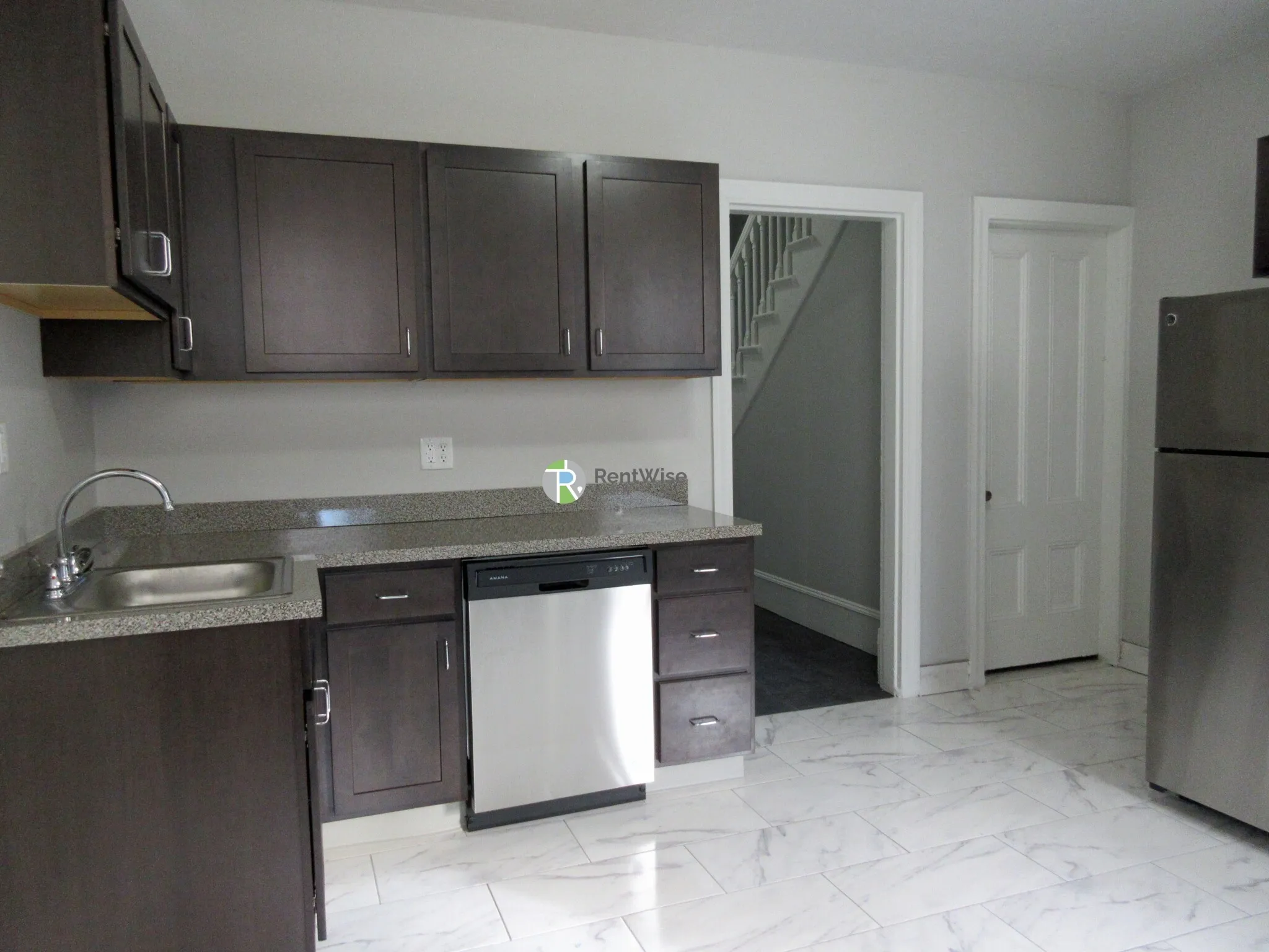 19 Linden St, Allston