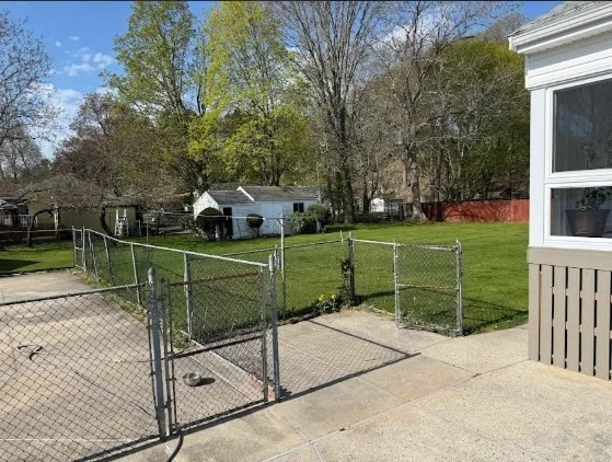 16 Indian Rock Dr, Saugus