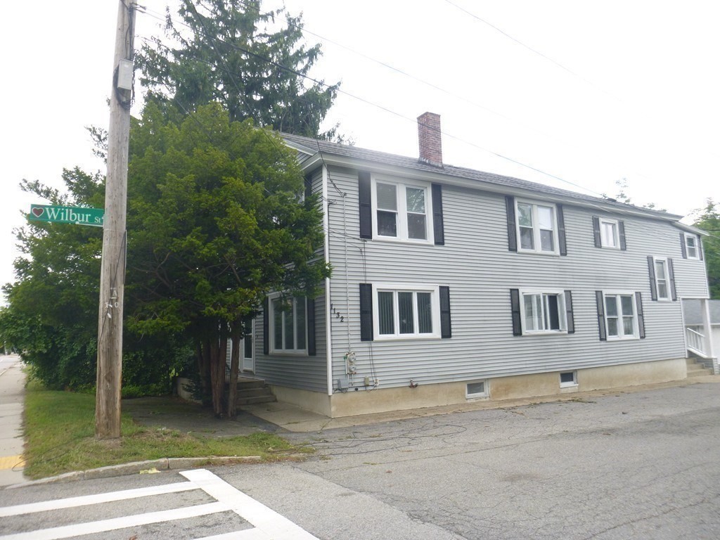 1132 West Boylston St, Summit