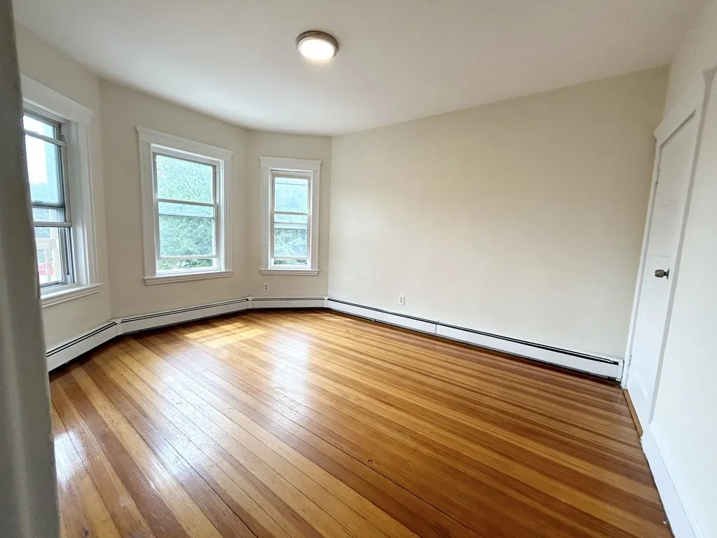 7 Hesston Ter, Boston