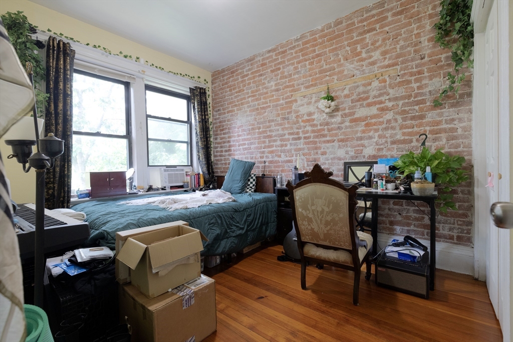 44 Cummings Rd, Brighton