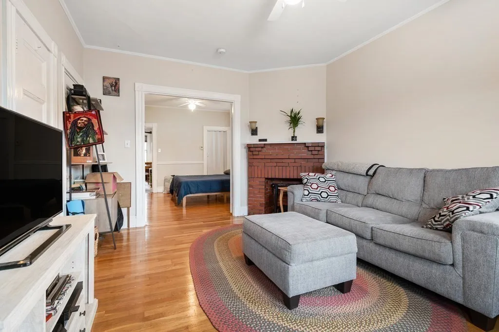 264 Maverick St, East Boston