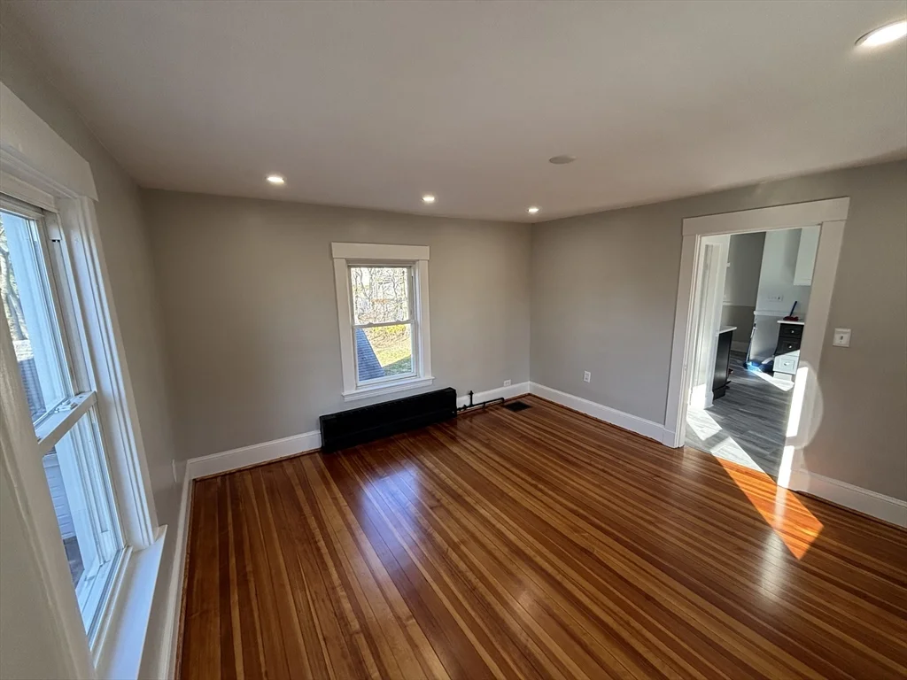 240 Nahatan, Norwood