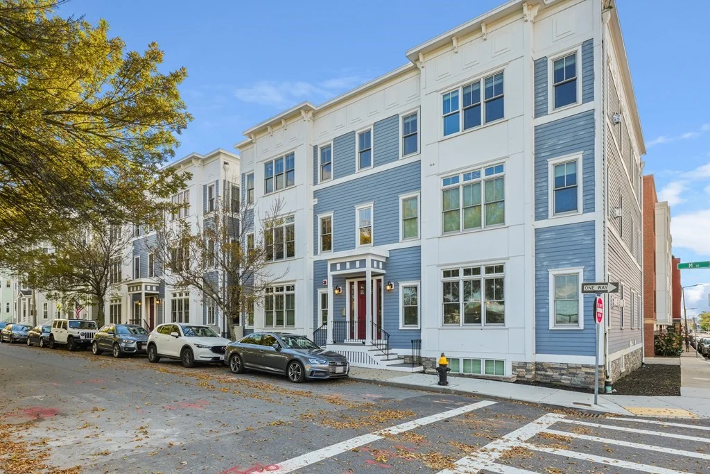 3 M St, South Boston