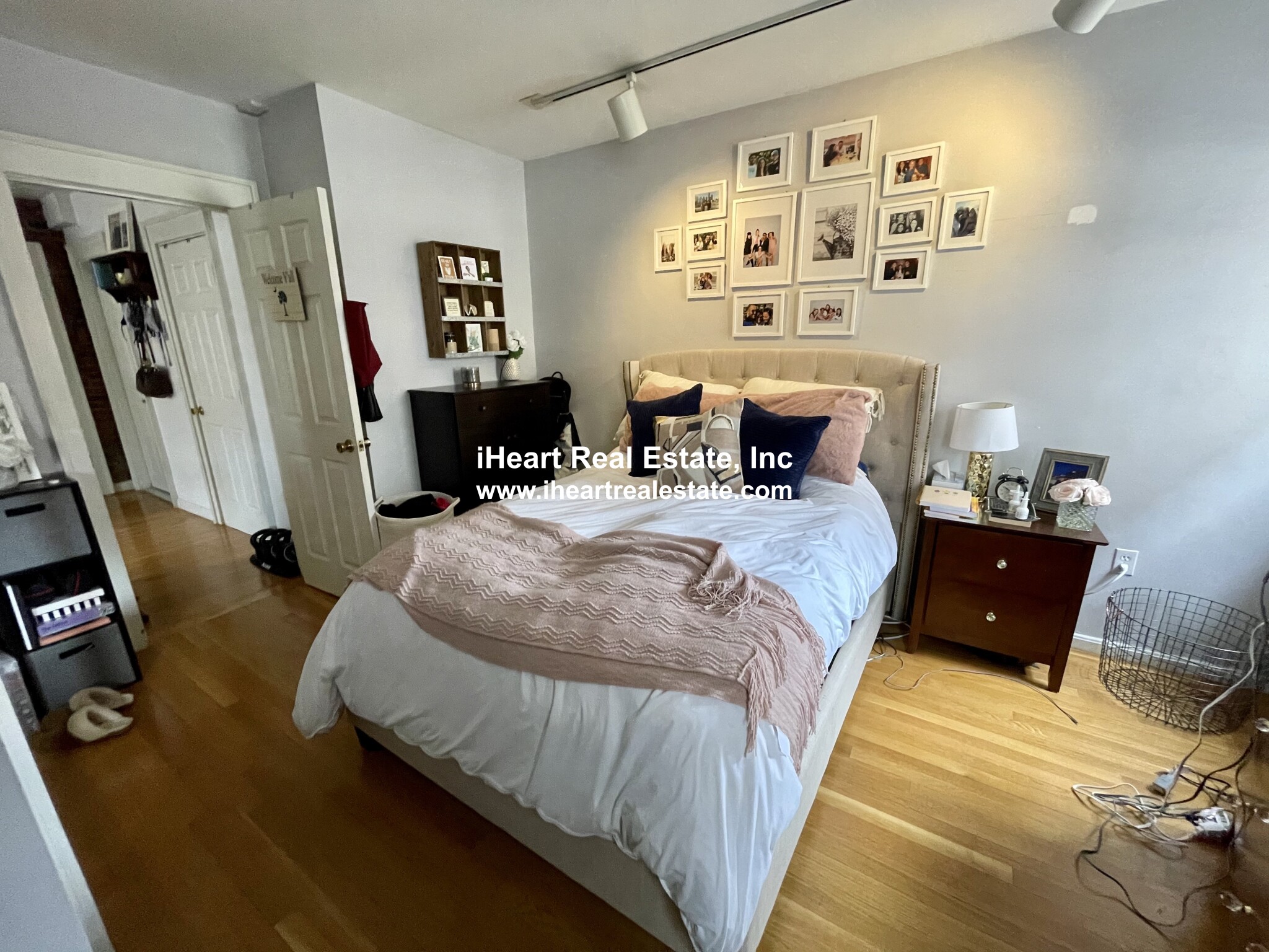 13 Thacher St, North End