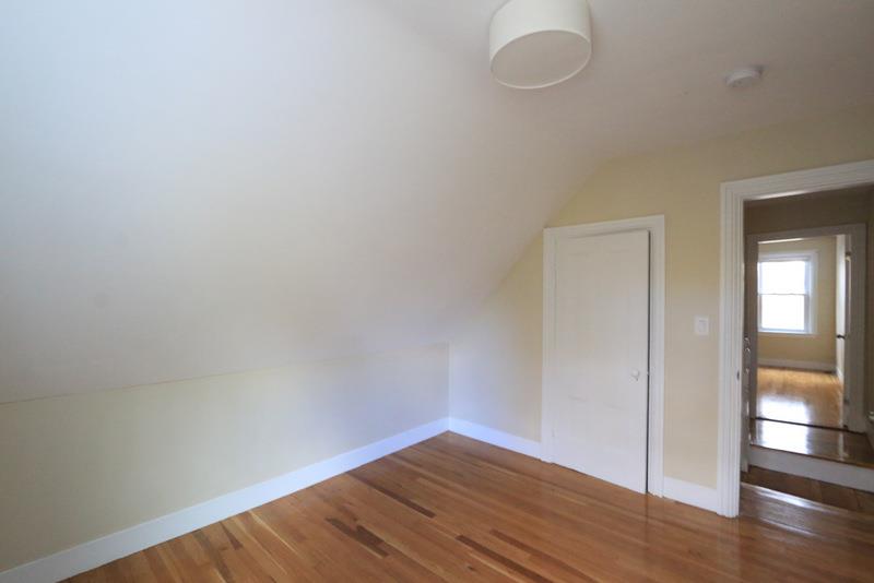 18 Chandler St, Tufts