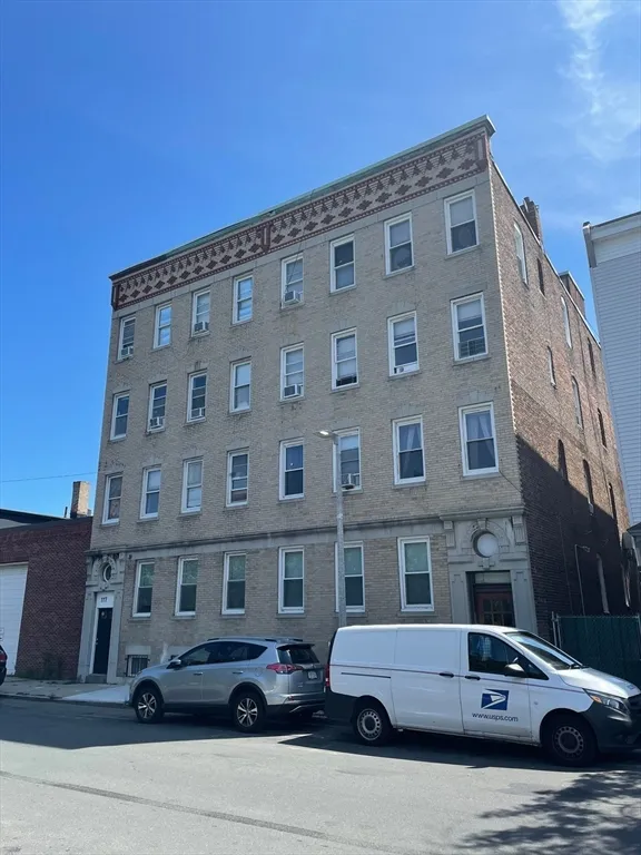 117 Orleans St, East Boston