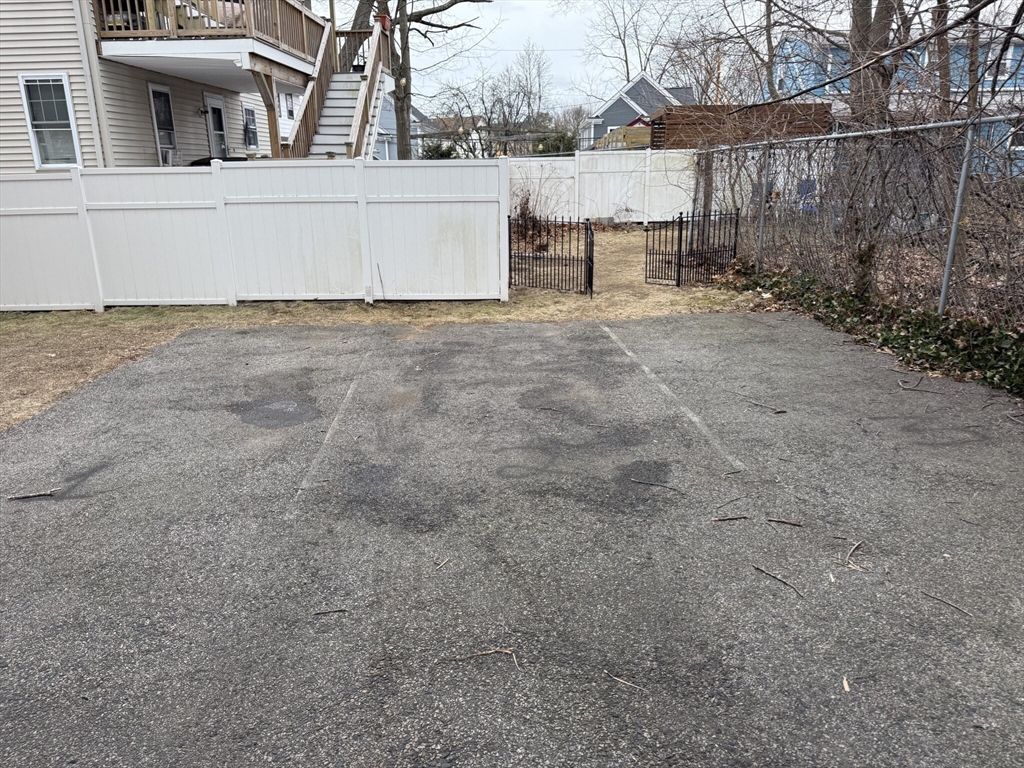 17 Wyvern St, Roslindale