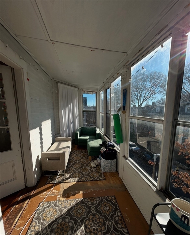 17 Hillside St, Mission Hill