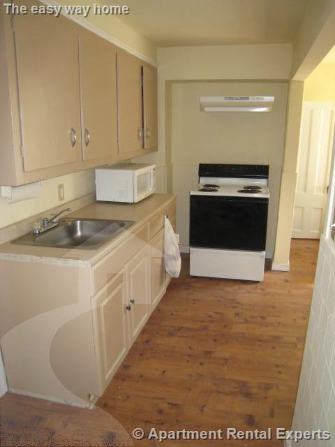 79 Walnut St, Prospect Hill