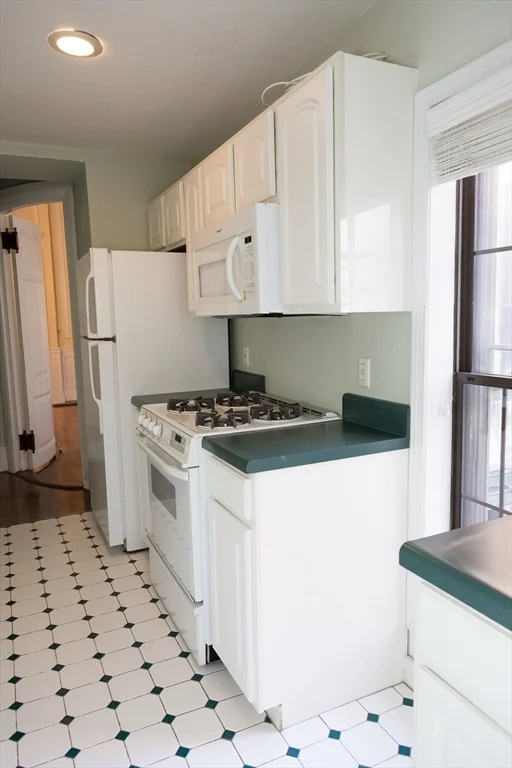 411 Beacon, Back Bay