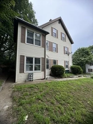 20 Temple St, Fitchburg