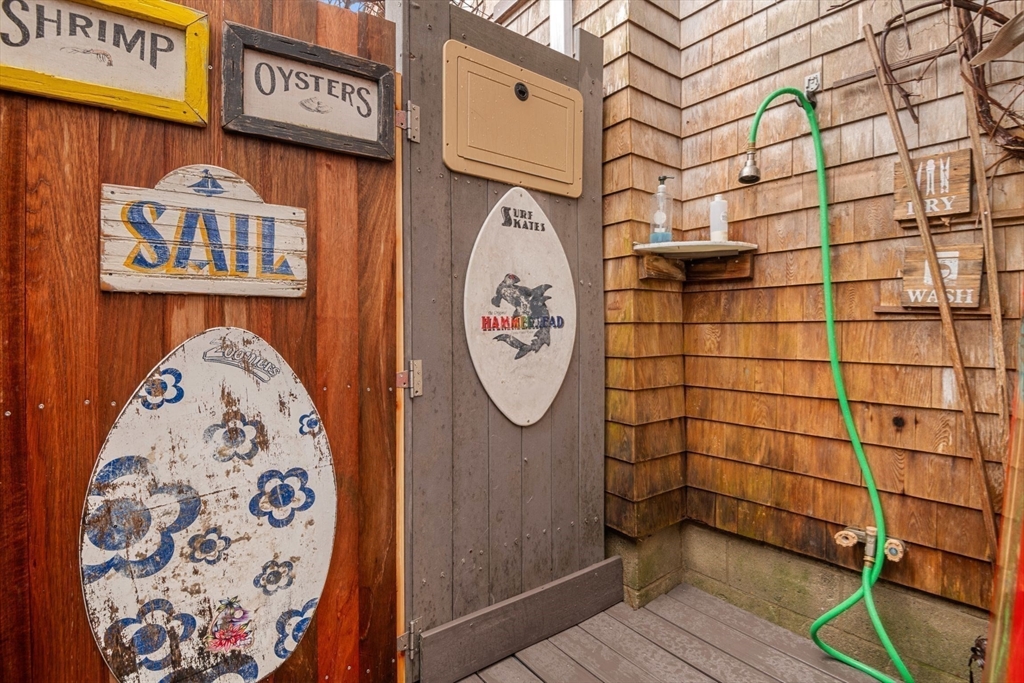 331 Granite St, Folly Cove