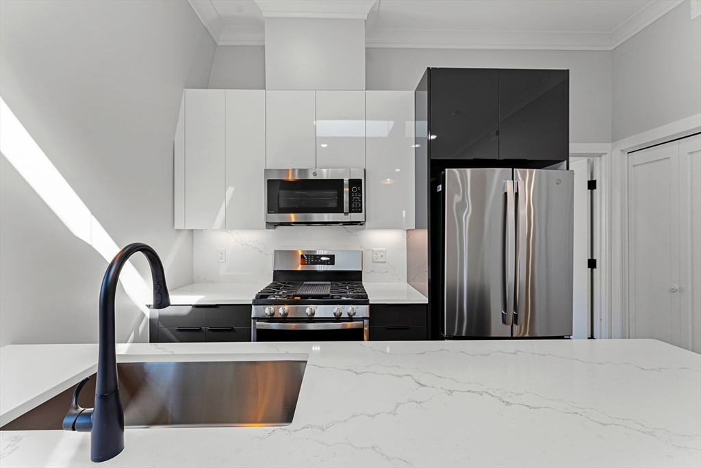 115 Thurston St, Winter Hill