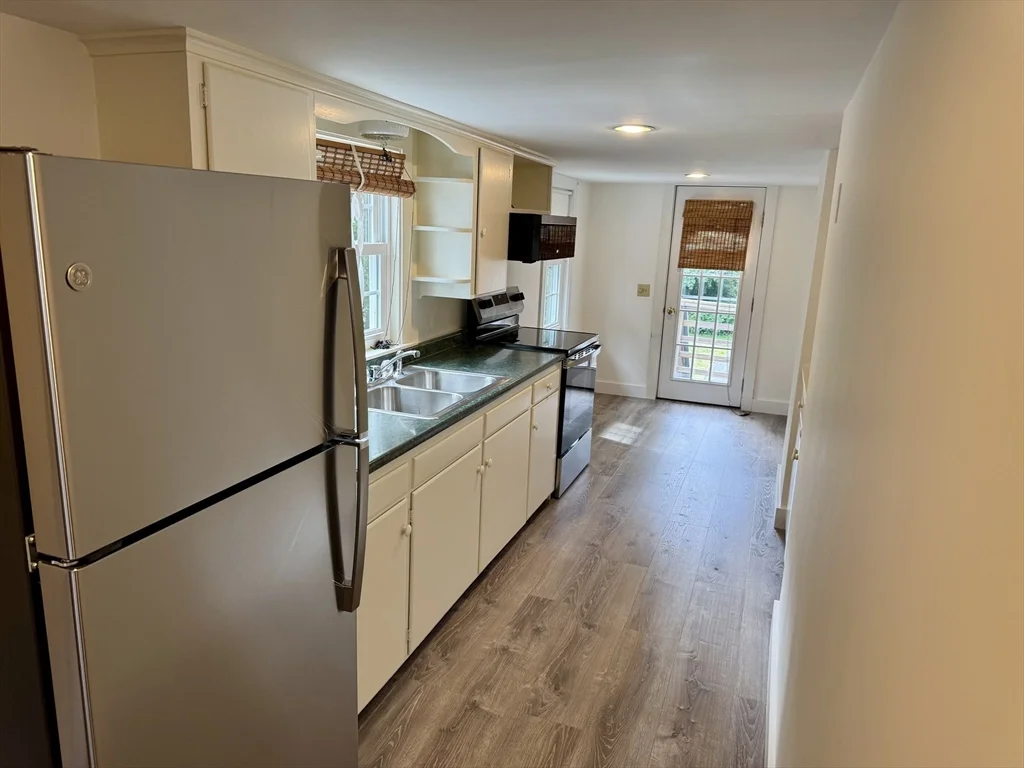 198 Main St, Sandwich (village)