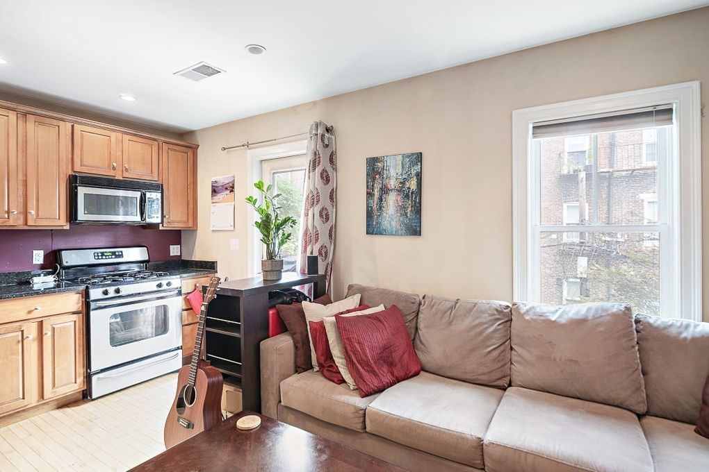 1 bed, 1 bath apartment for rent at 764 E 6th Unit 2, South Boston — photo 1 of 9