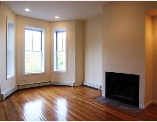 59 Fort Ave, Roxbury