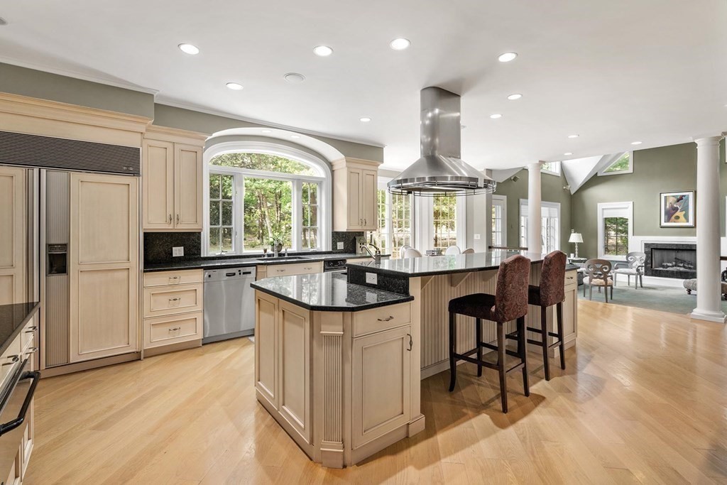 196 Bridle Trail Rd, Needham