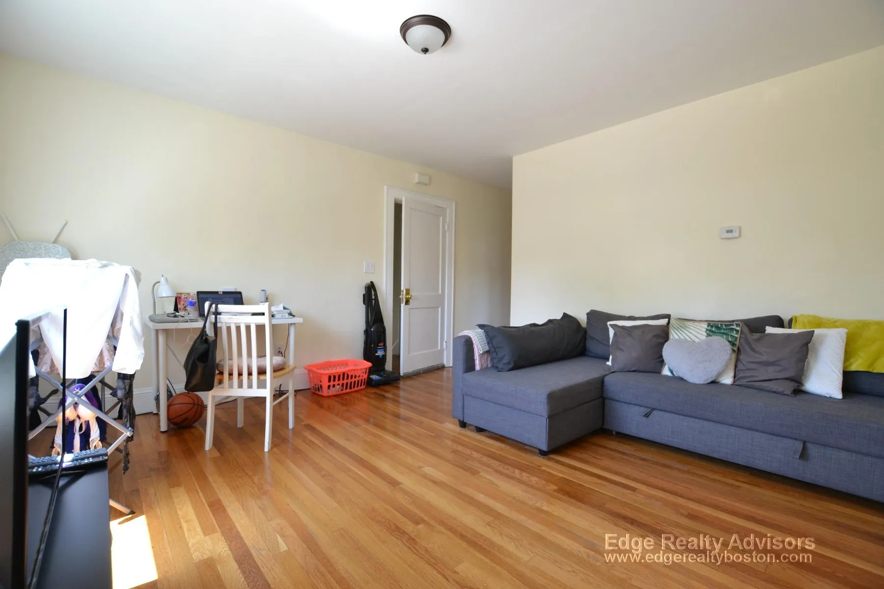 6 Cenacle Rd, Brighton