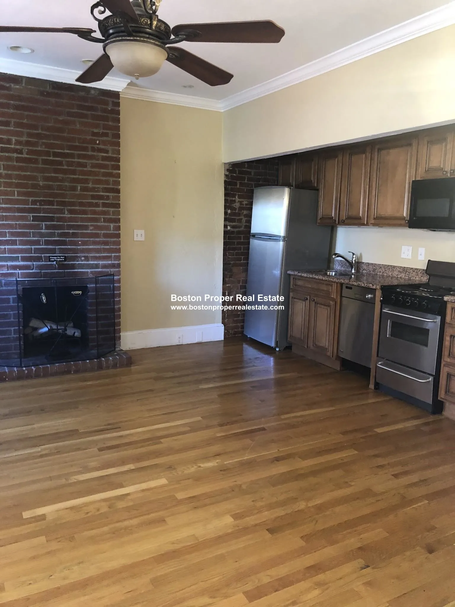 48 Hereford St, Back Bay