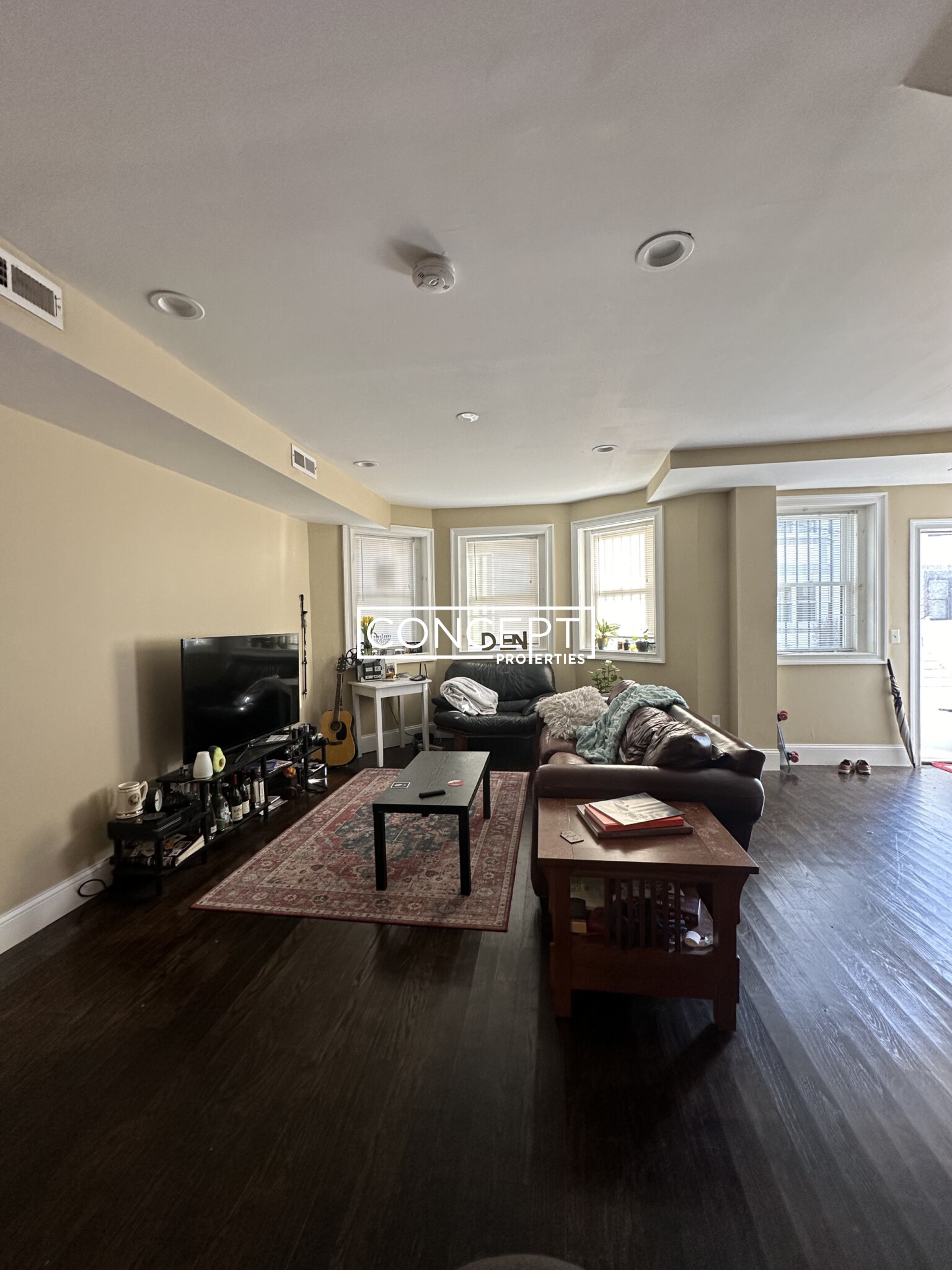 10 Bickford Ave, Mission Hill