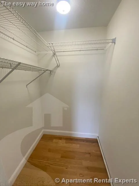 474 Broadway, Magoun Square