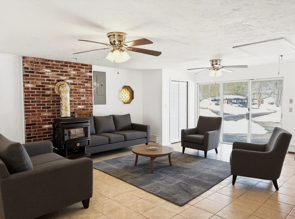 178 Bates Rd, Brockton