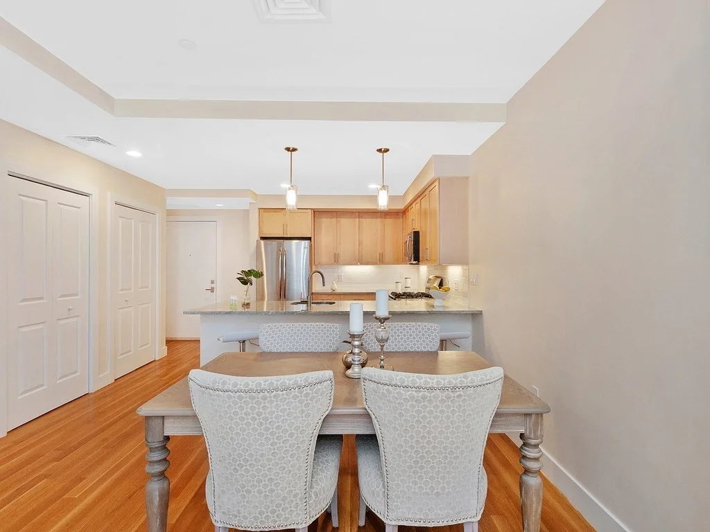 321 Hammond Pond Pkwy, Chestnut Hill