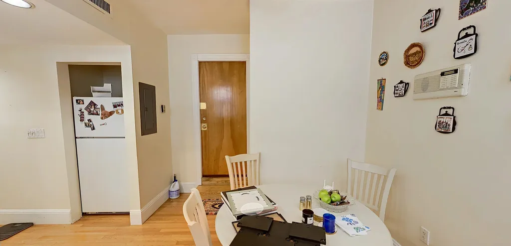 12 Dean Rd, Brookline